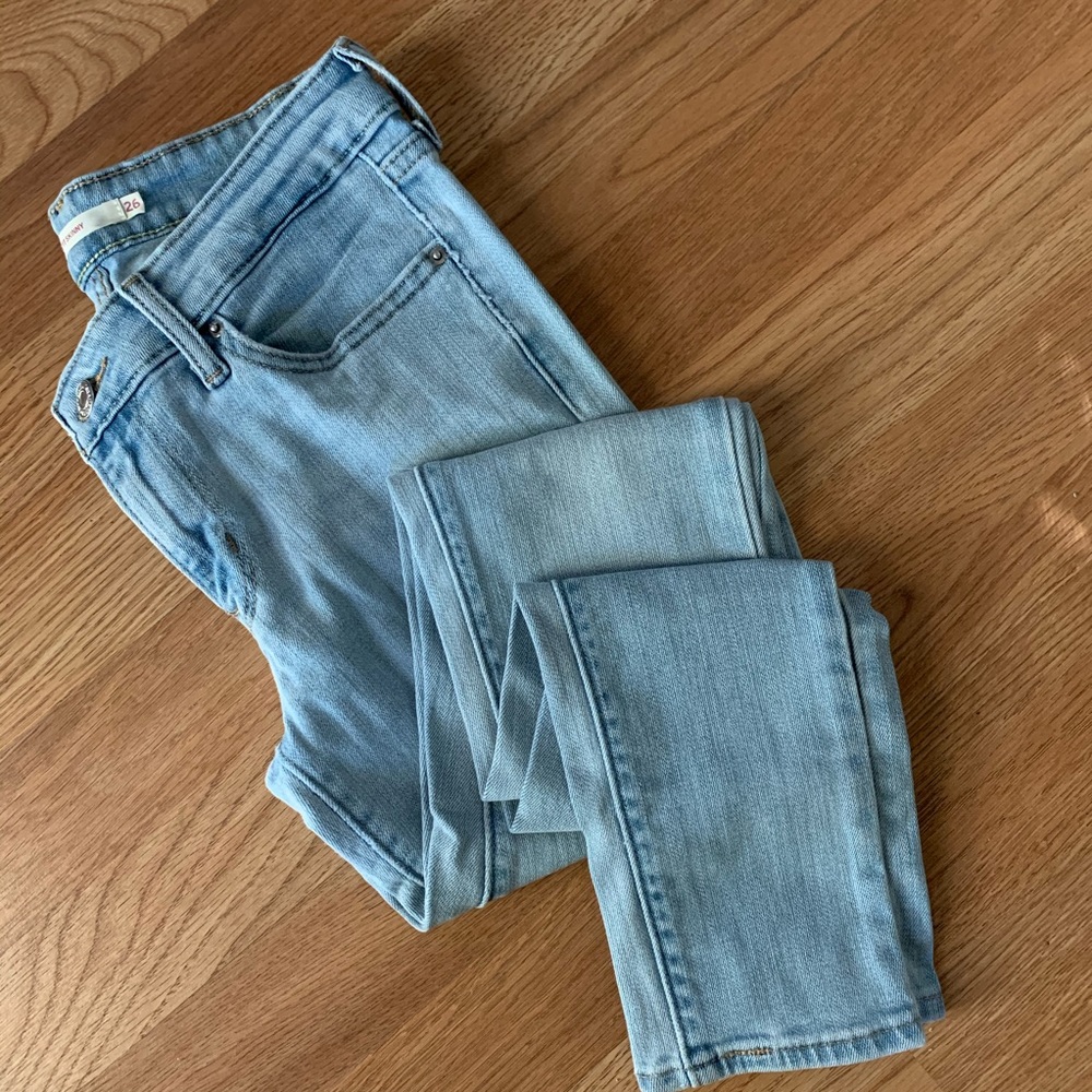 Levi’s 711 Skinny Jeans sz 26